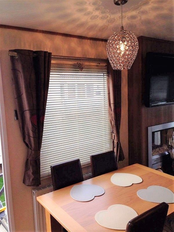 Venetian Blinds for Static Caravans